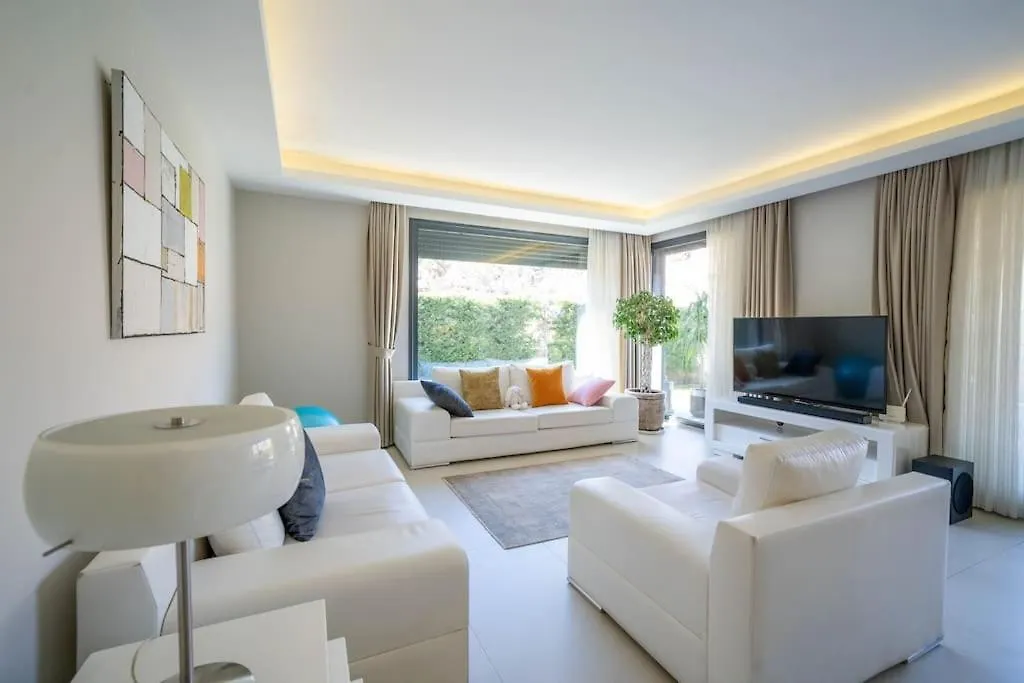 Villa Paris 马尔马里斯