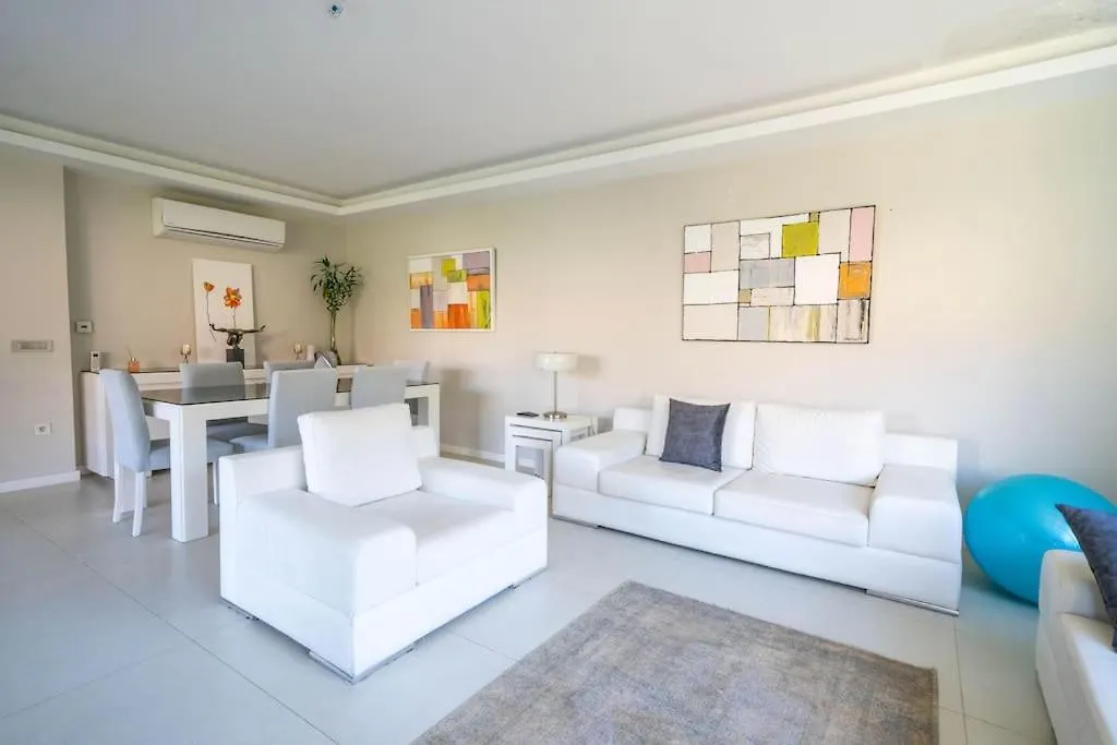 Villa Paris 马尔马里斯