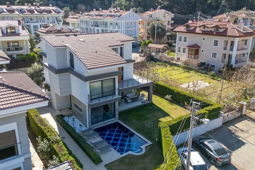 Villa Paris 马尔马里斯